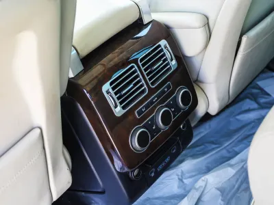 2017 لاند روفر رينج روفر فوج