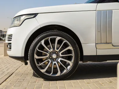 2017 لاند روفر رينج روفر فوج