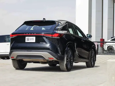 2024 لكزس أر إكس 350