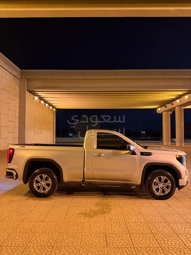 2022 جي ام سي سييرا اليفيشن