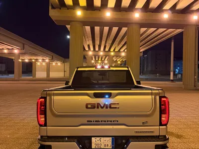 2022 جي ام سي سييرا اليفيشن