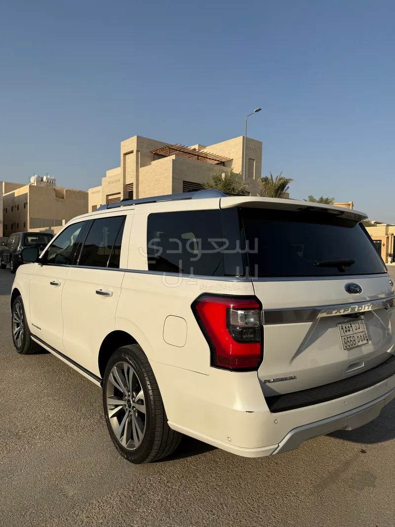 2020 فورد اكسبيديشن كنج رانش