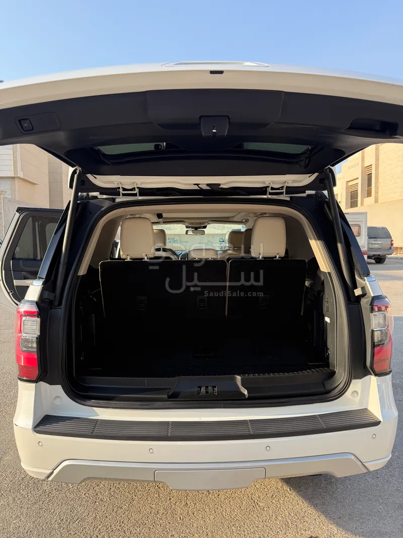 2020 فورد اكسبيديشن كنج رانش