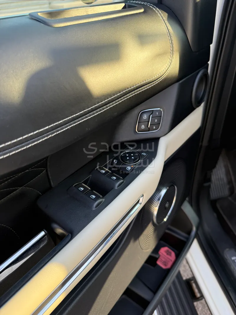 2020 فورد اكسبيديشن كنج رانش