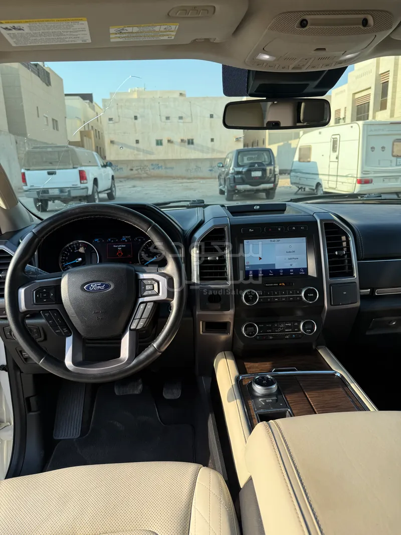 2020 فورد اكسبيديشن كنج رانش