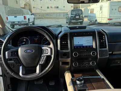 2020 فورد اكسبيديشن كنج رانش