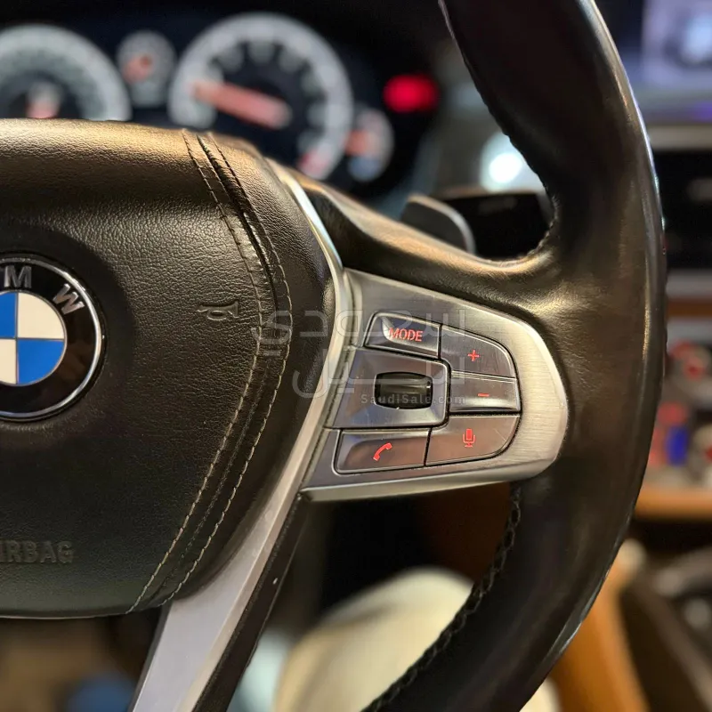 2016 بي ام دبليو الفئة السابعة 740 إل أي