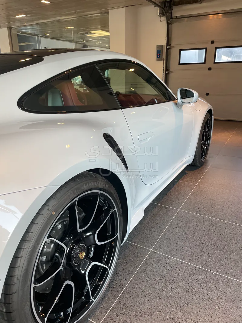 2023 بورش 911 توربو اس