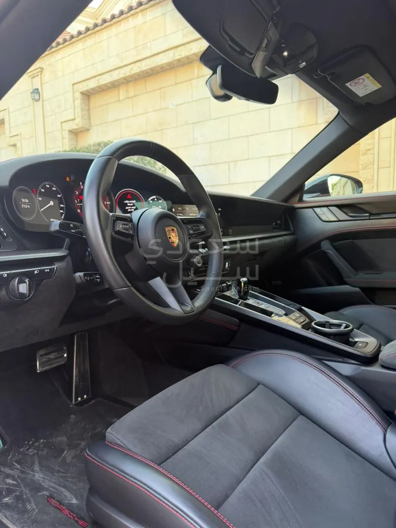 2024 بورش 911 كاريرا 4 جي تي اس