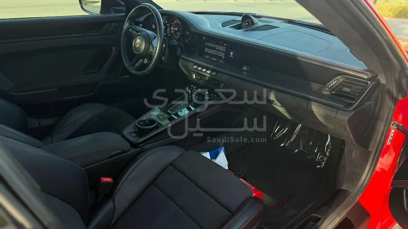 2024 بورش 911 كاريرا 4 جي تي اس