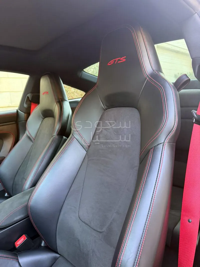 2024 بورش 911 كاريرا 4 جي تي اس