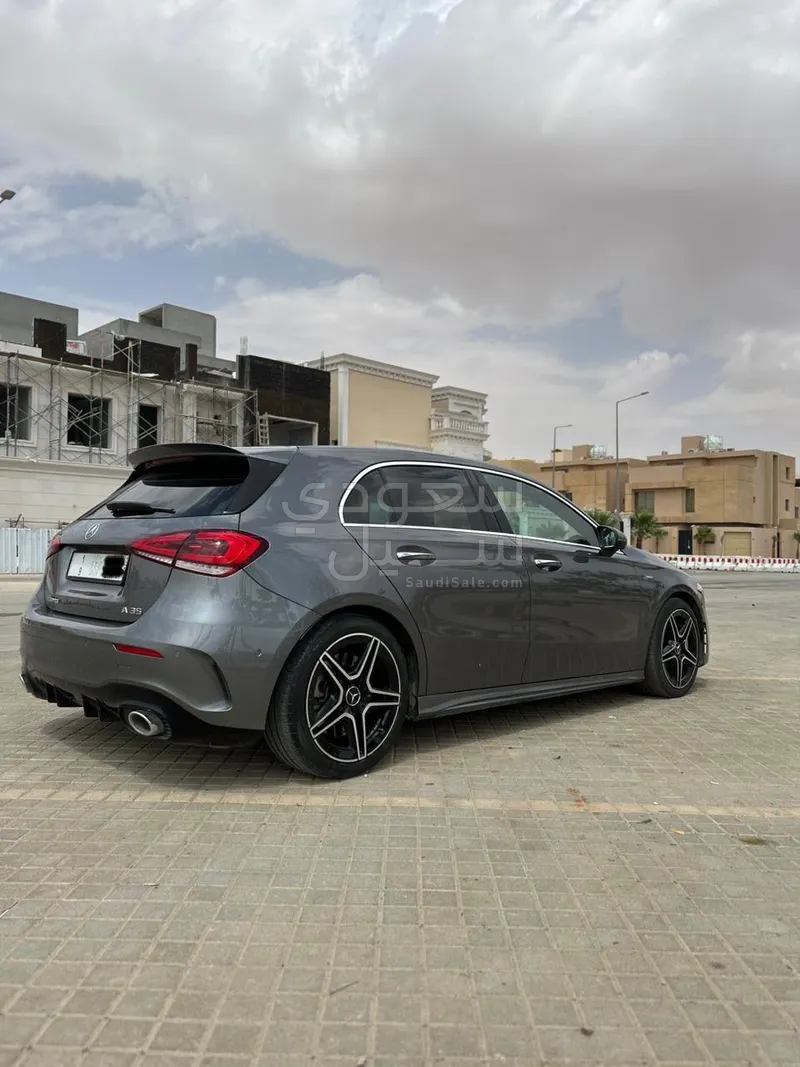 2021 مرسيدس - بنز أي 35 أي إم جي