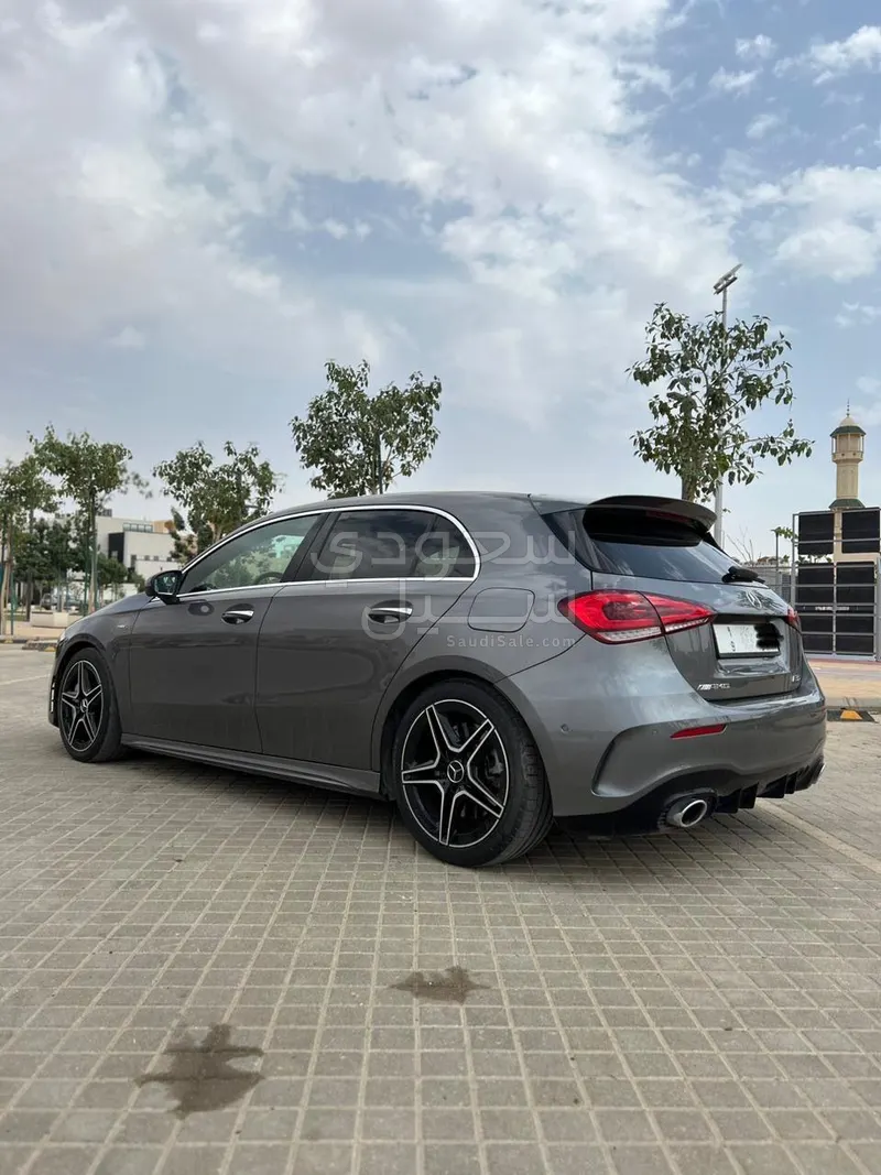 2021 مرسيدس - بنز أي 35 أي إم جي