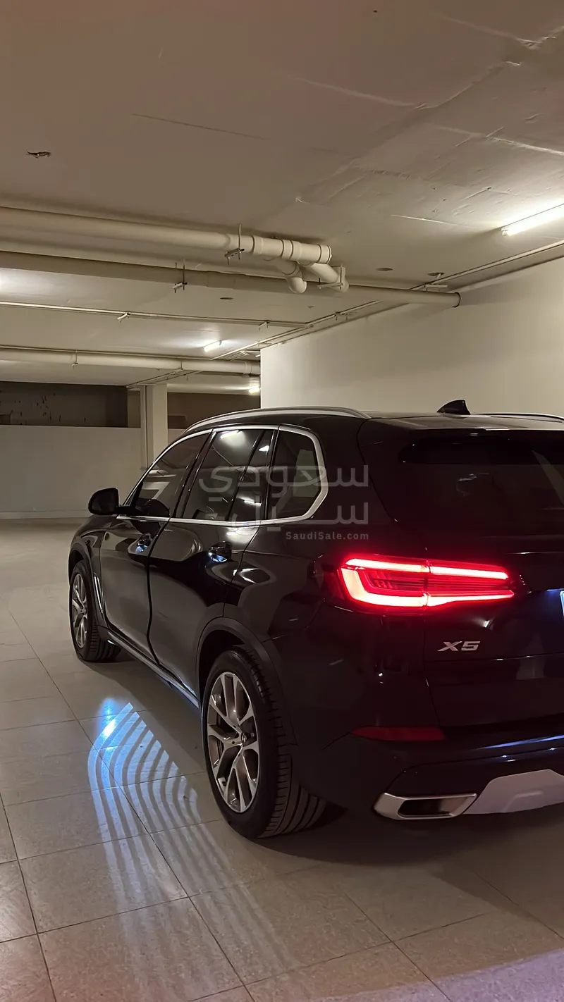 2023 بي ام دبليو الفئة اكس 5 إم