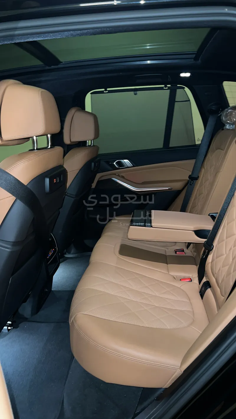 2023 بي ام دبليو الفئة اكس 5 إم