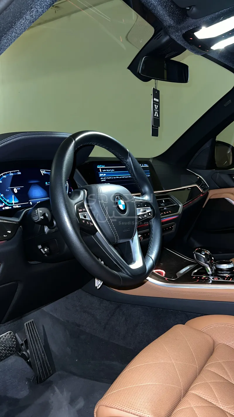 2023 بي ام دبليو الفئة اكس 5 إم