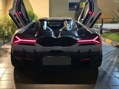 2024 لمبرجيني ريفويلتو