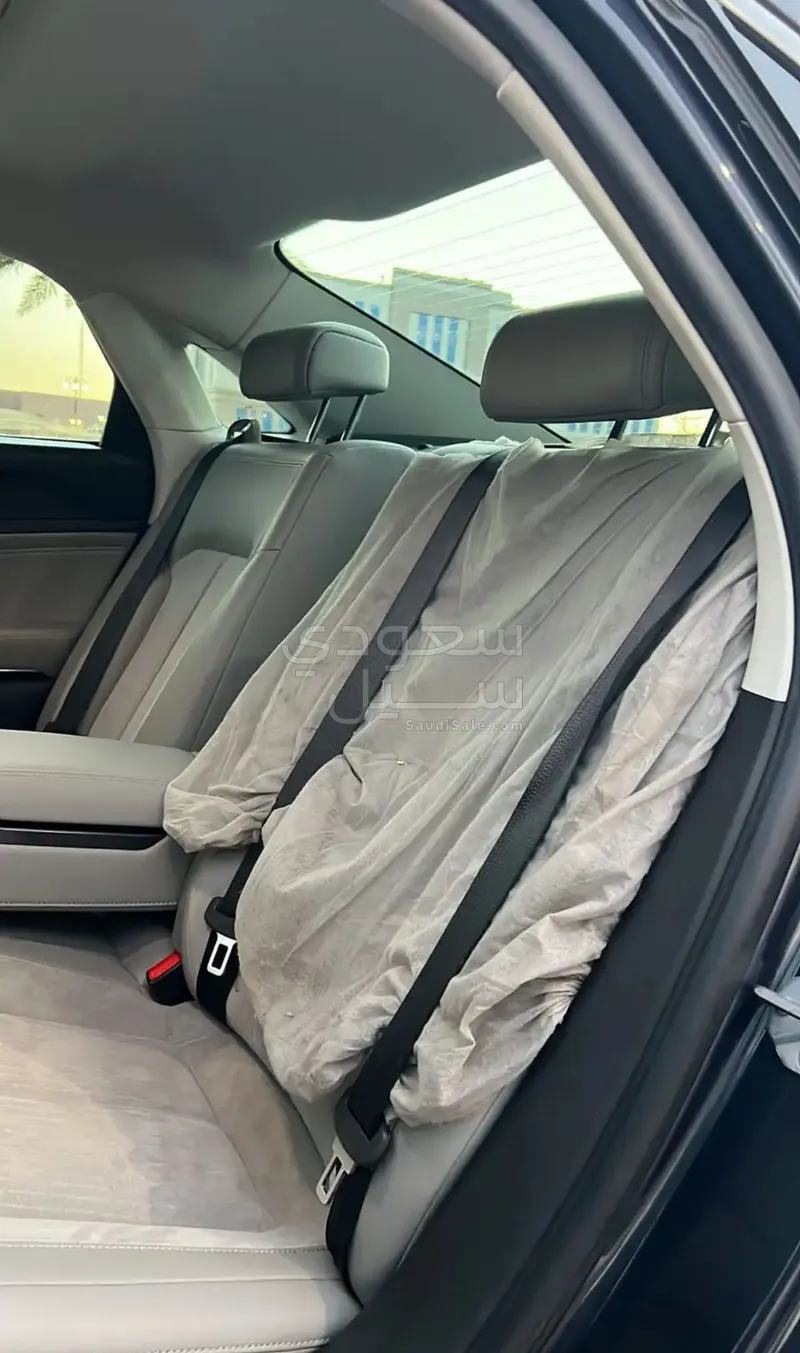 2022 فورد توروس ترند