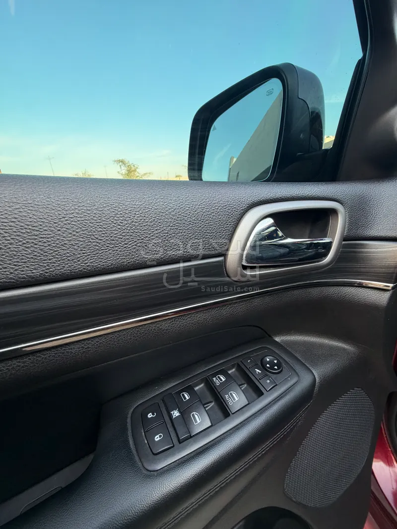 2020 جييب جراند شيروكي اس ليمتد