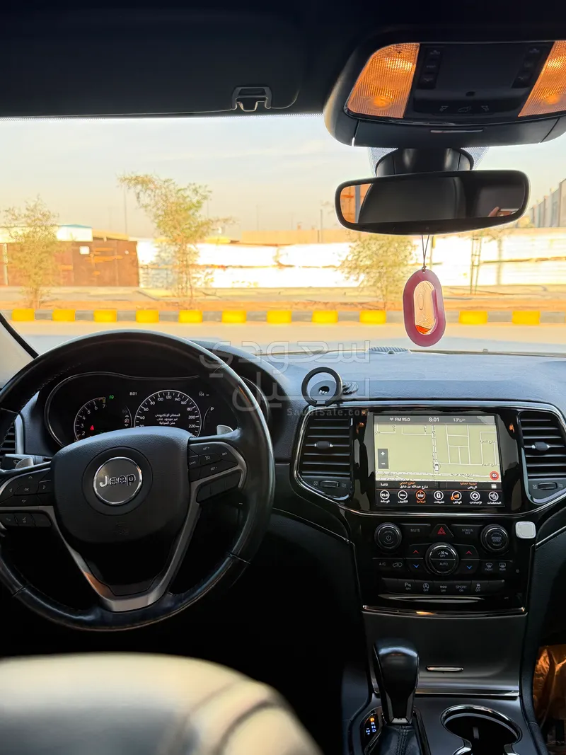 2020 جييب جراند شيروكي اس ليمتد