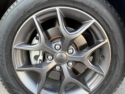 2020 جييب جراند شيروكي اس ليمتد