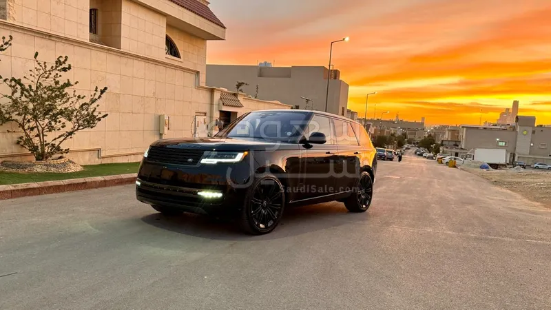2023 Land Rover Range Rover Black Edition