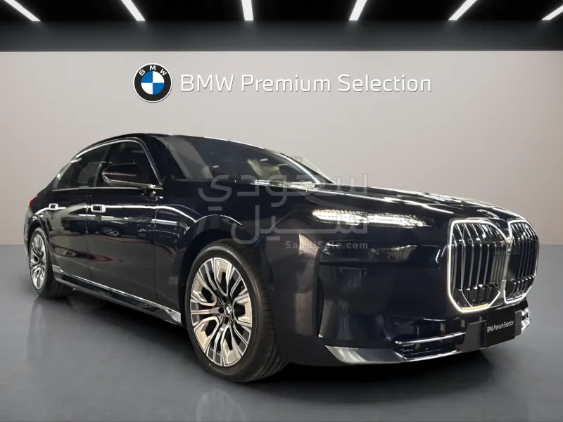 2024 بي ام دبليو الفئة السابعة 735أي