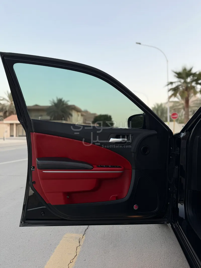 2017 دودج تشارجر رالي