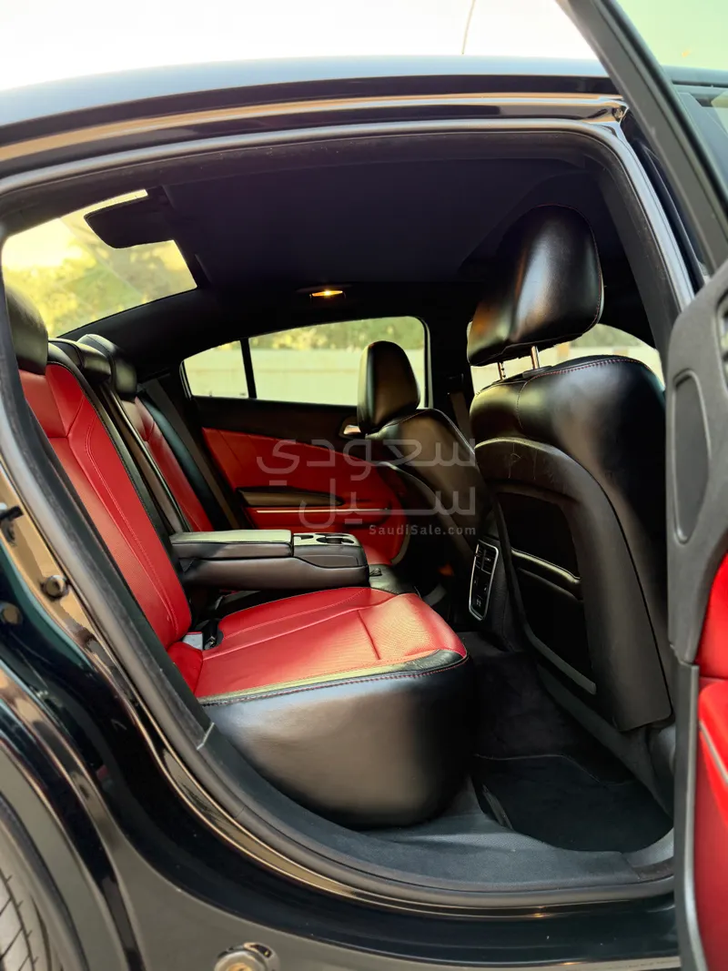 2017 دودج تشارجر رالي