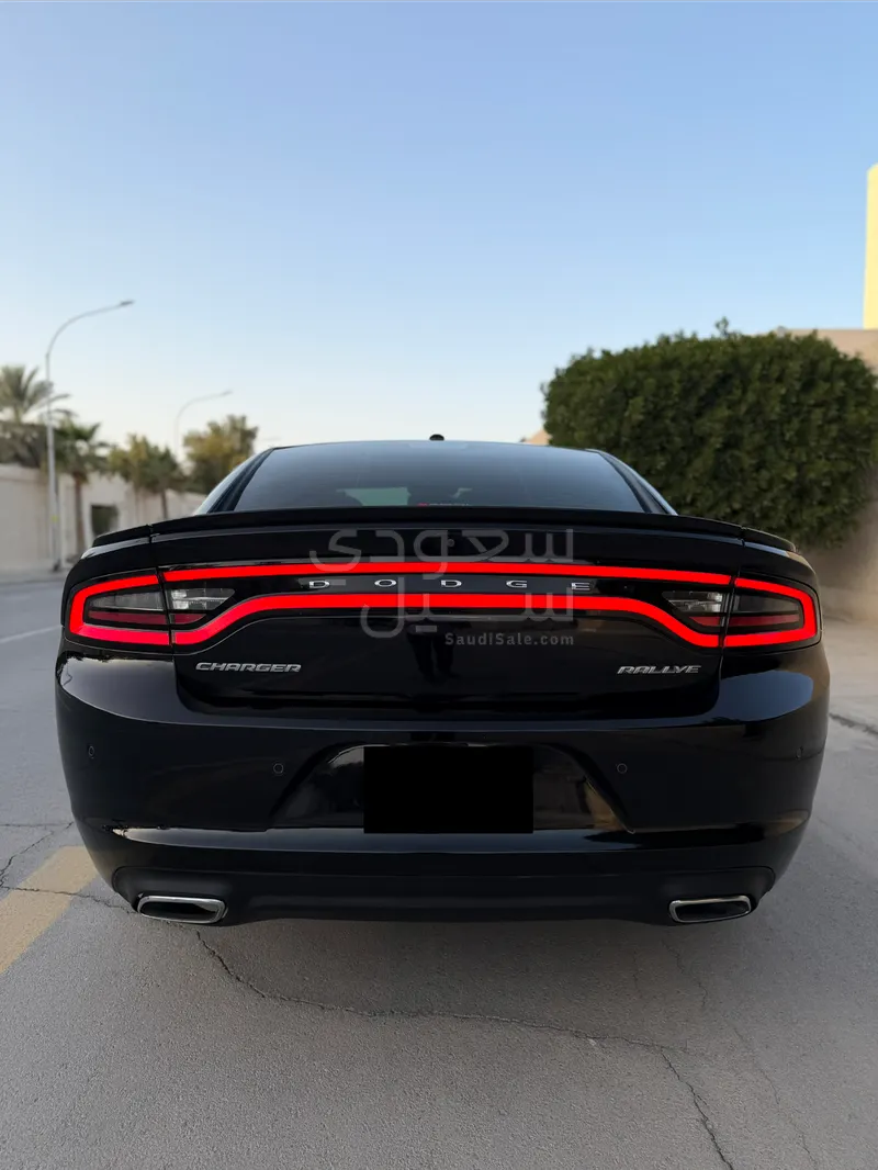 2017 دودج تشارجر رالي