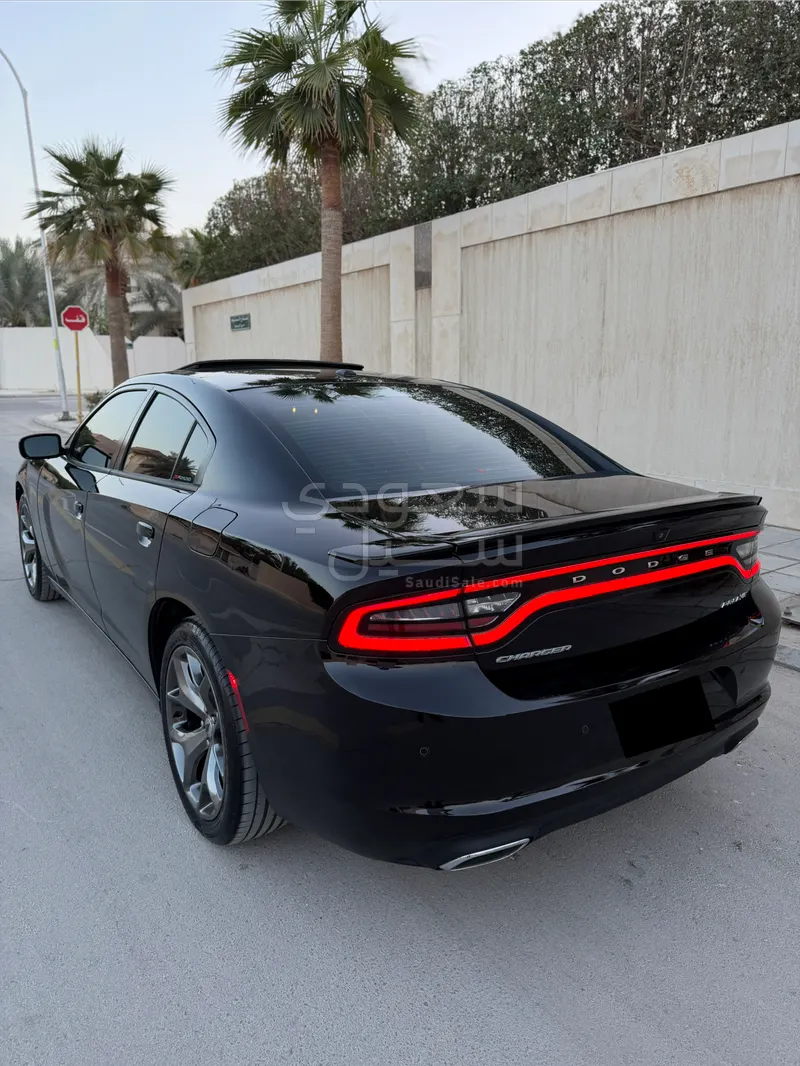 2017 دودج تشارجر رالي