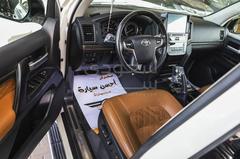 2021 تويوتا لاند كروزر جي اكس ار جراند تورينج