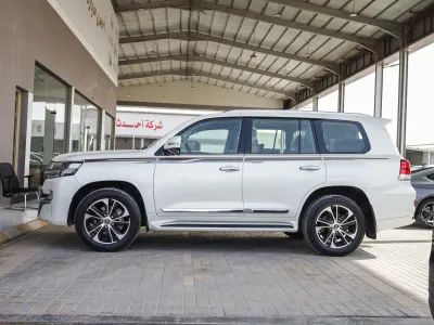 2021 تويوتا لاند كروزر جي اكس ار جراند تورينج