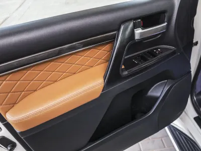 2021 تويوتا لاند كروزر جي اكس ار جراند تورينج