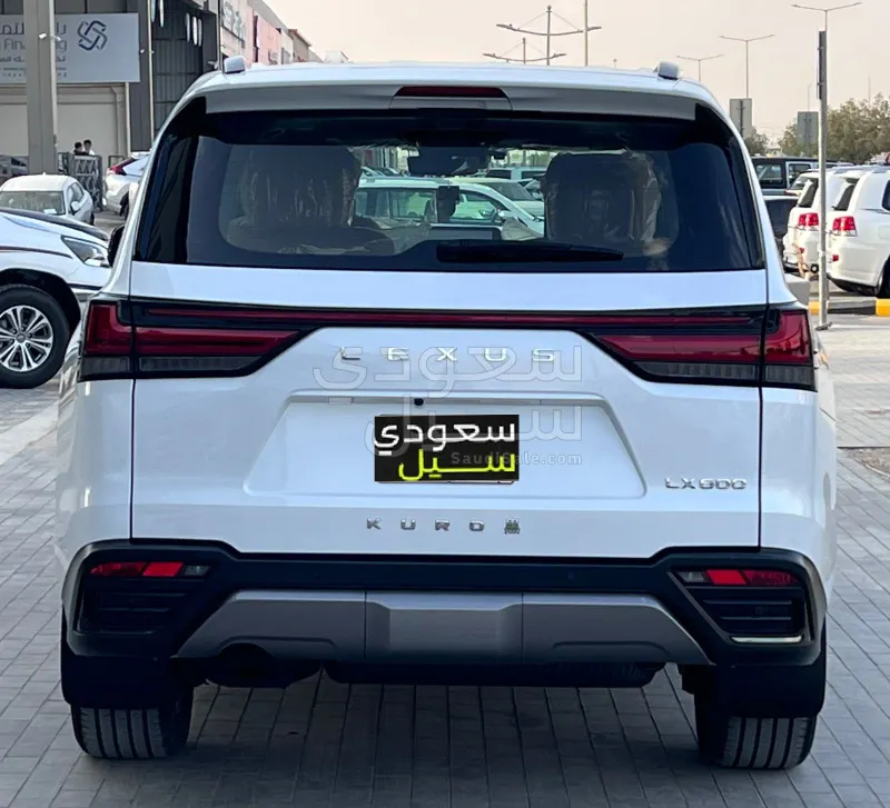 2023 لكزس إل إكس 600 في أي بي