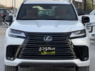 2023 لكزس إل إكس 600 في أي بي
