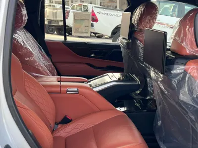 2023 لكزس إل إكس 600 في أي بي