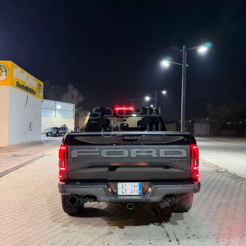 2020 فورد اف 150 رابتور