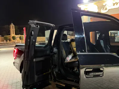 2020 فورد اف 150 رابتور