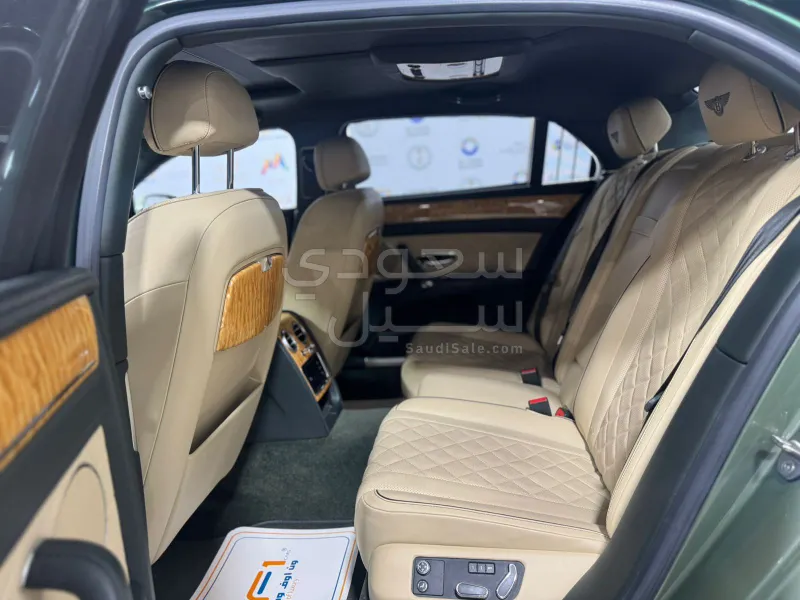 2017 بنتلي كونتيننتل فلاينج سبير دابليو 12