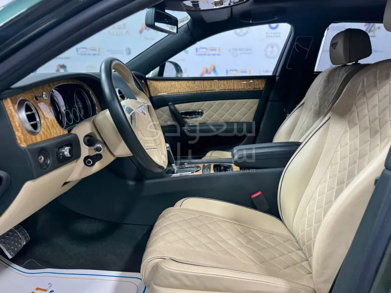 2017 بنتلي كونتيننتل فلاينج سبير دابليو 12