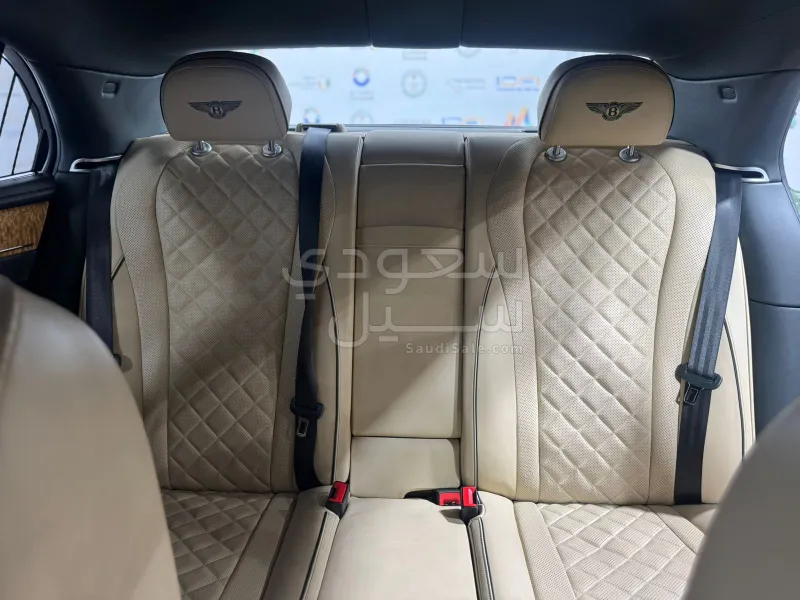 2017 بنتلي كونتيننتل فلاينج سبير دابليو 12