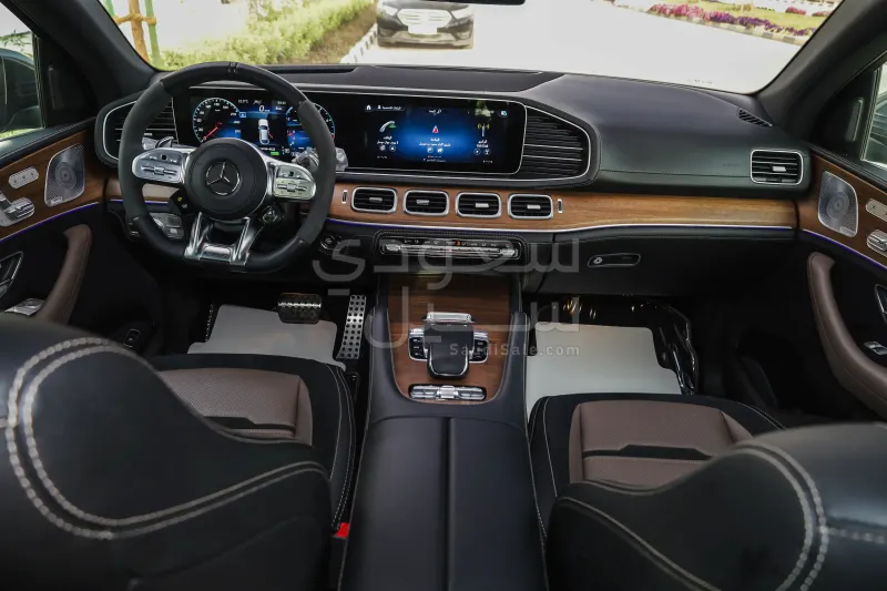 2021 مرسيدس - بنز جي إل إي 63إس أي إم جي