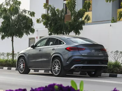 2021 مرسيدس - بنز جي إل إي 63إس أي إم جي