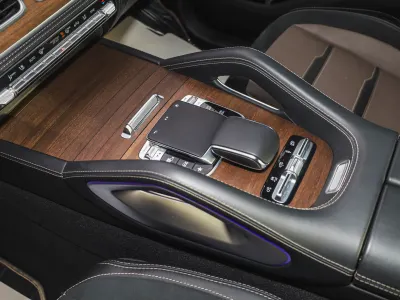 2021 مرسيدس - بنز جي إل إي 63إس أي إم جي