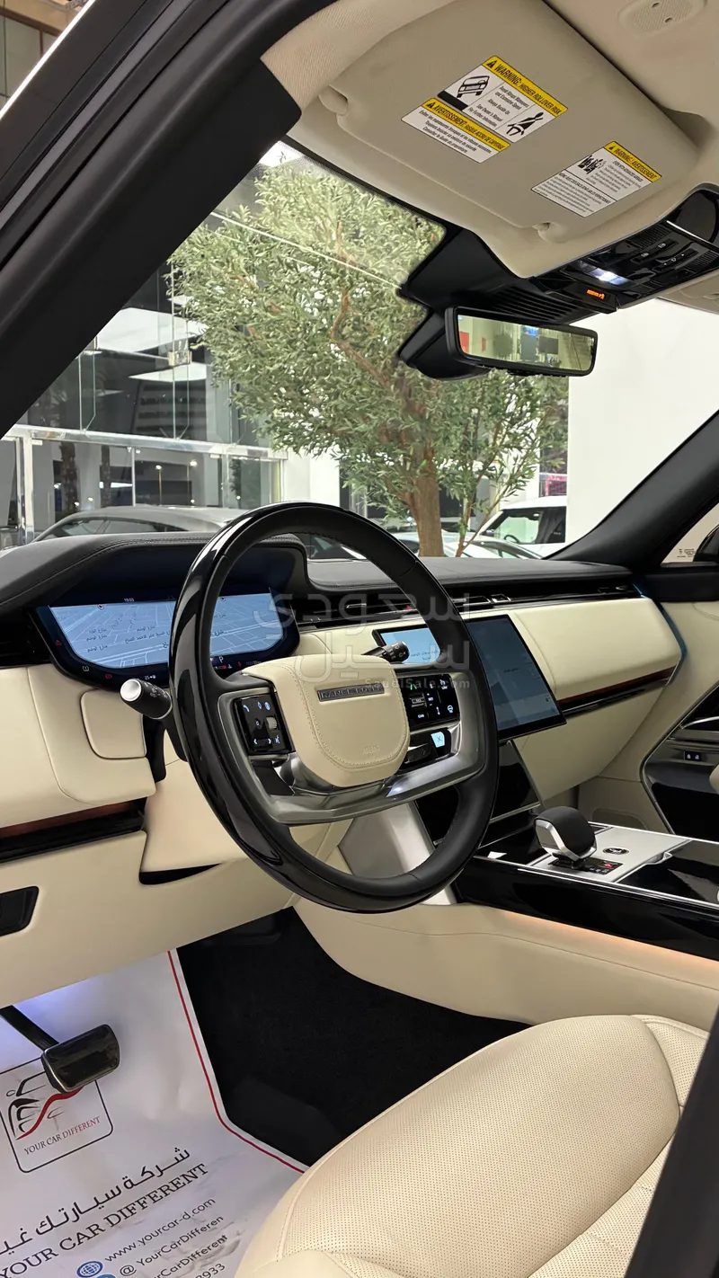 2025 لاند روفر رينج روفر فوج