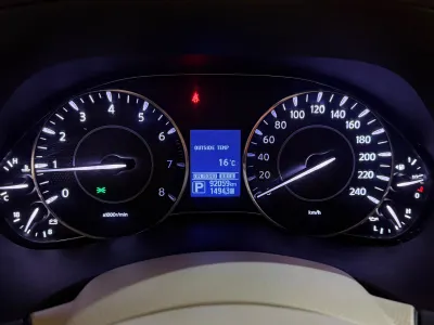 2017 نيسان باترول بلاتينيوم