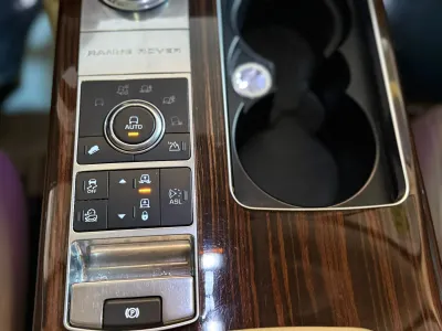 2016 لاند روفر رينج روفر اتش اس اي