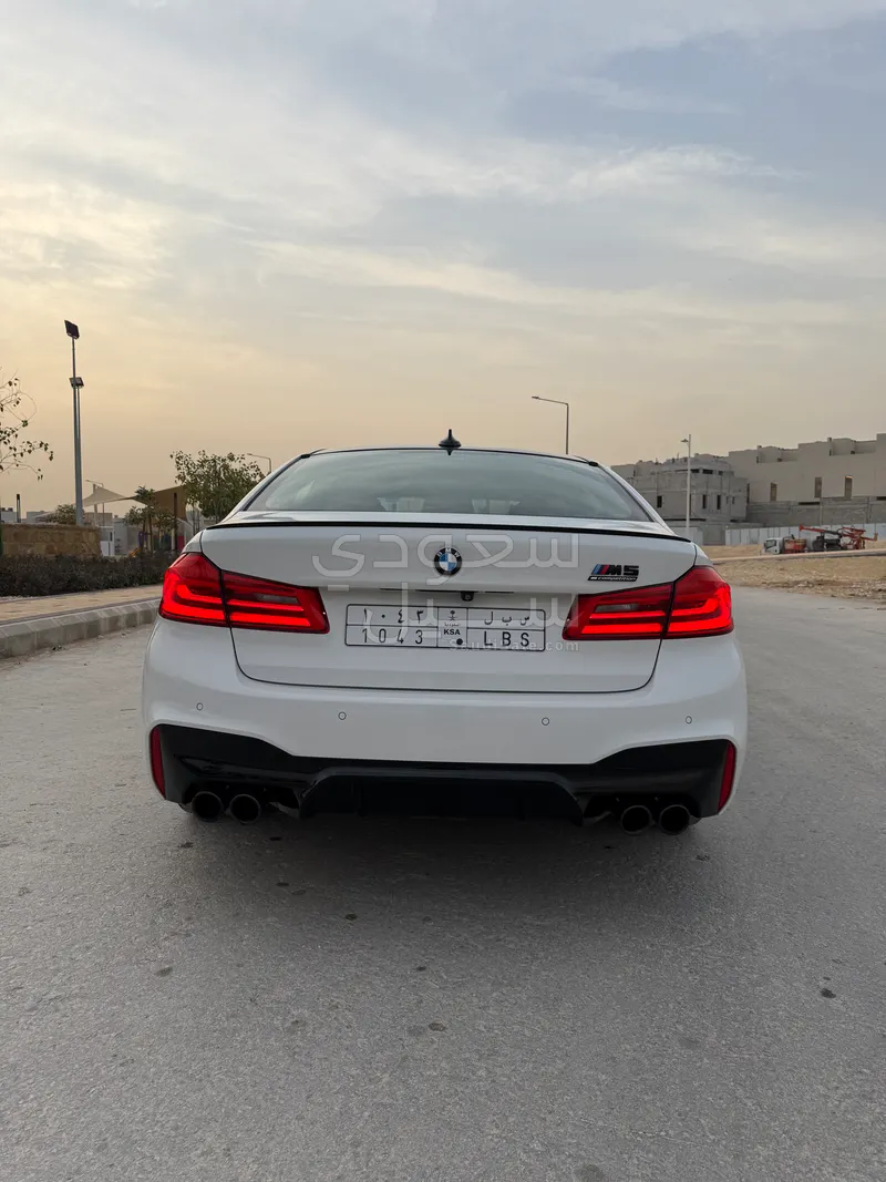 2020 بي ام دبليو الفئة ام إم 5