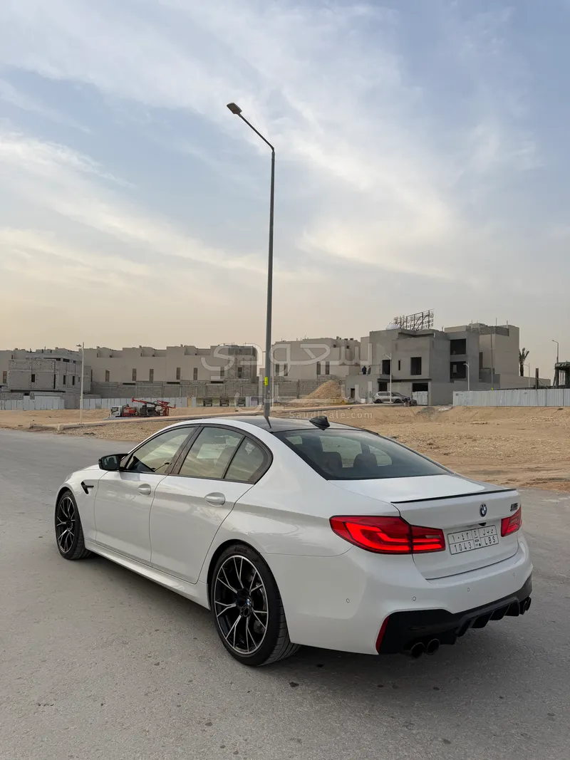 2020 بي ام دبليو الفئة ام إم 5